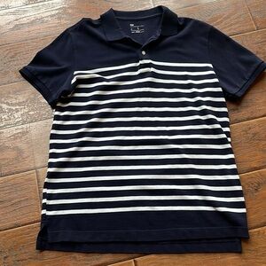 Beautiful Pique Gap Shirt - Size Large